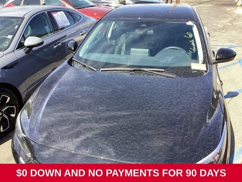 Used 2025 Nissan Sentra SV FWD image 2