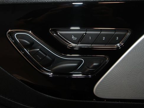 Used 2026 Lincoln Aviator Reserve AWD/4WD image 9