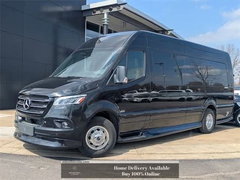 Used 2024 Mercedes-Benz Sprinter 3500 image 1
