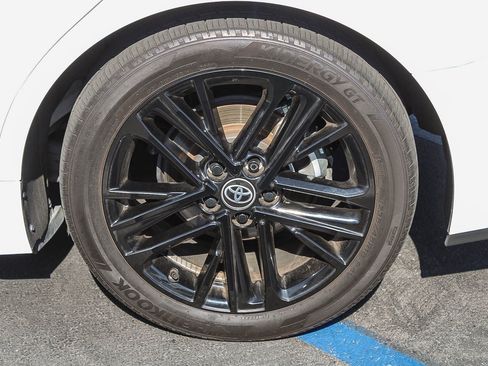 Used 2025 Toyota Camry SE w/ Convenience Package FWD image 13