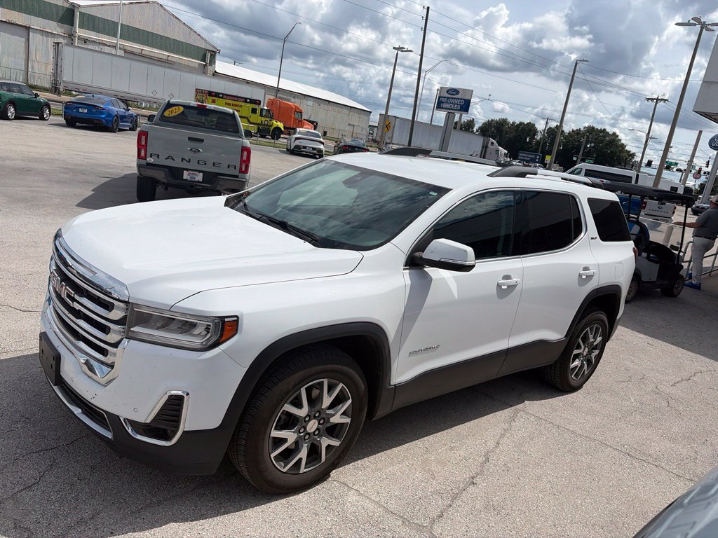 Used 2023 GMC Acadia SLT AWD/4WD image 2