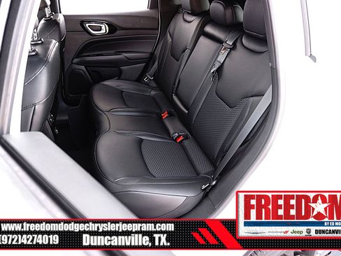 New 2026 Jeep Compass Latitude image 14