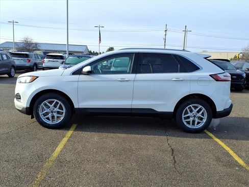 Certified 2022 Ford Edge SEL w/ Convenience Package image 4