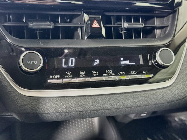 Certified 2025 Toyota Corolla LE FWD image 15