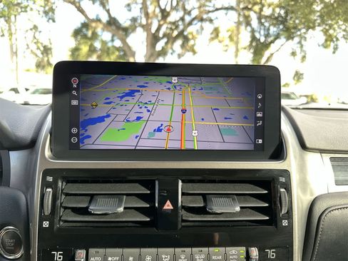 Used 2023 Lexus GX 460 Premium image 12