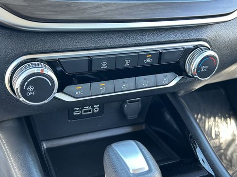 Used 2023 Nissan Altima 2.5 SV image 26