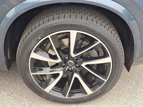Certified 2023 Volvo XC90 B6 Plus w/ Protection Package Premier AWD/4WD image 8
