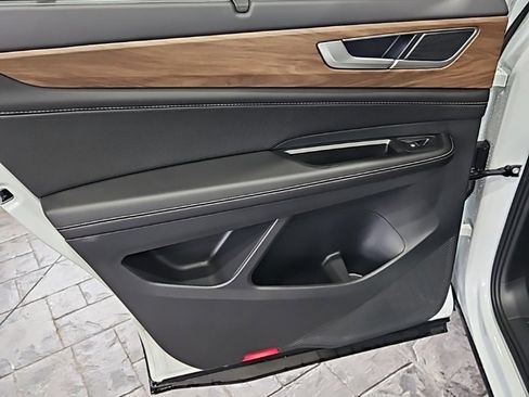 New 2026 Volkswagen Atlas SE image 22