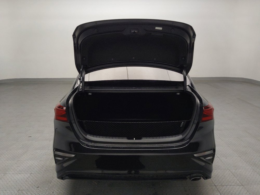 Used 2020 Kia Forte LXS FWD image 29