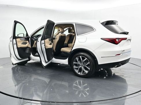 Used 2024 Acura MDX SH-AWD w/ Technology Package image 40