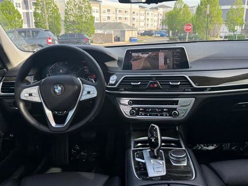 Used 2020 BMW 740i xDrive w/ Cold Weather Package AWD/4WD image 27