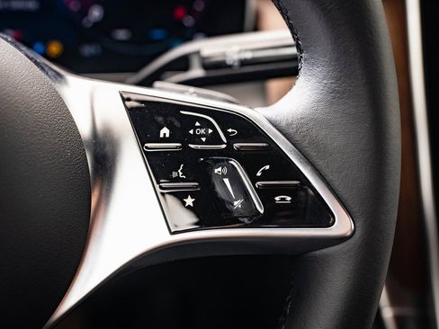 Certified 2025 Mercedes-Benz GLC 300 4MATIC image 26