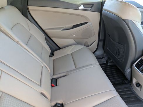 Used 2020 Hyundai Tucson Limited image 33