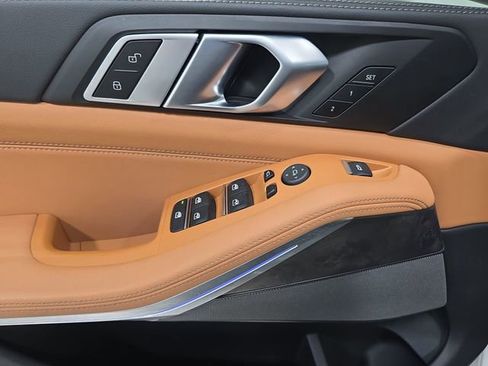 Certified 2024 BMW X5 xDrive40i w/ Premium Package image 25