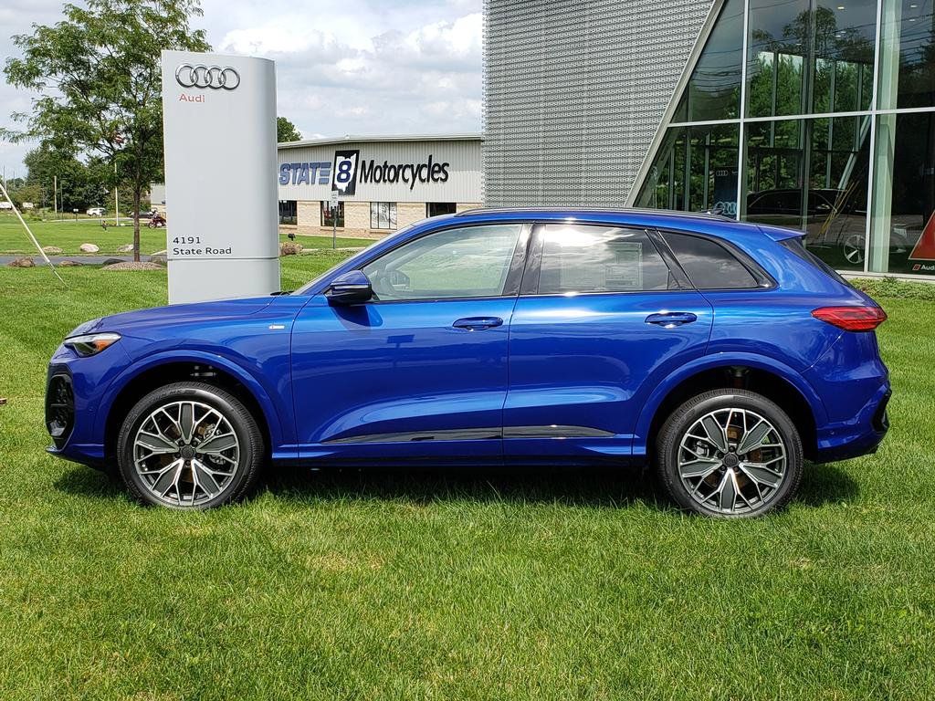 New 2026 Audi Q5 Premium Plus AWD/4WD image 2
