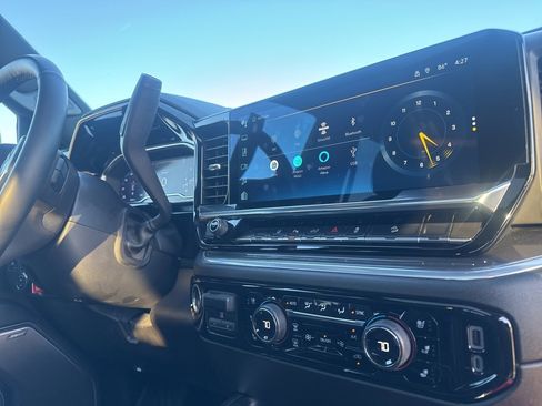 Used 2024 Chevrolet Silverado 2500 High Country w/ High Country Premium Package image 13