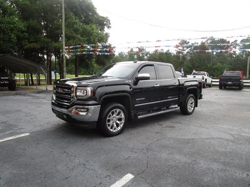 Used 2018 GMC Sierra 1500 SLT w/ SLT Premium Package AWD/4WD image 2