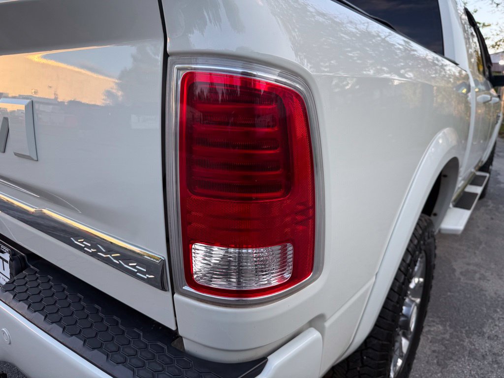 Used 2018 RAM 3500 Laramie Longhorn AWD/4WD image 28