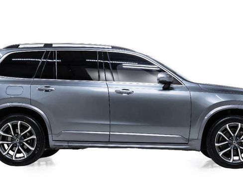 Used 2019 Volvo XC90 T6 Momentum w/ Protection Package Premier AWD/4WD image 5