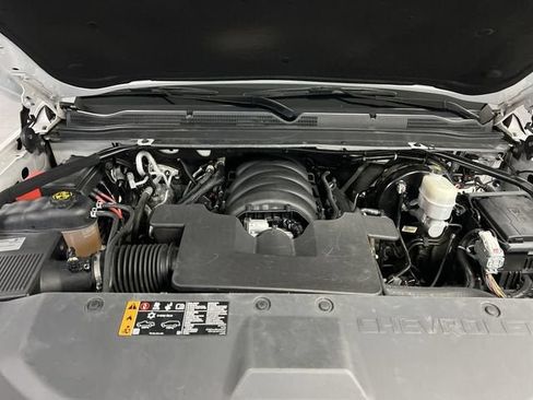 Used 2019 Chevrolet Suburban Premier w/ Premier Plus Edition AWD/4WD image 30