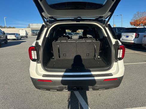 New 2025 Ford Explorer Active image 41