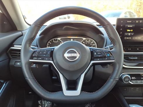 Certified 2024 Nissan Altima 2.0 SR image 19