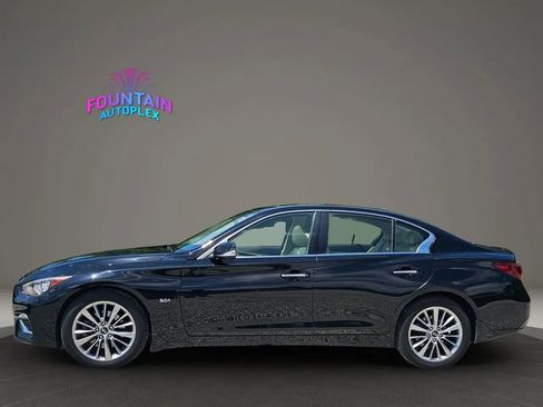 Used 2018 INFINITI Q50 Luxe w/ Sensory Package (Luxe) AWD/4WD image 2