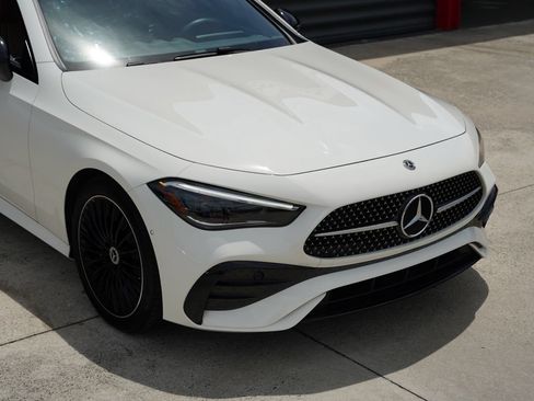 Used 2026 Mercedes-Benz CLE 300 4MATIC Coupe image 8