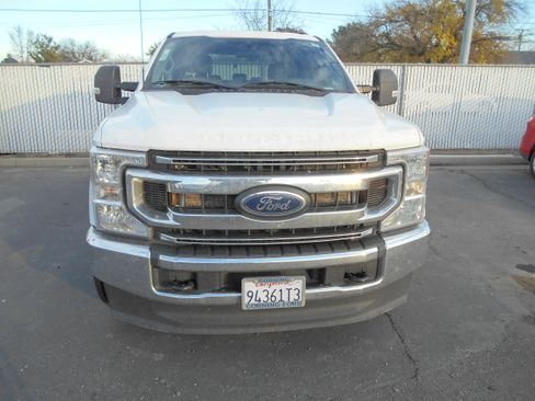 Used 2022 Ford F250 XL w/ STX Appearance Package image 2