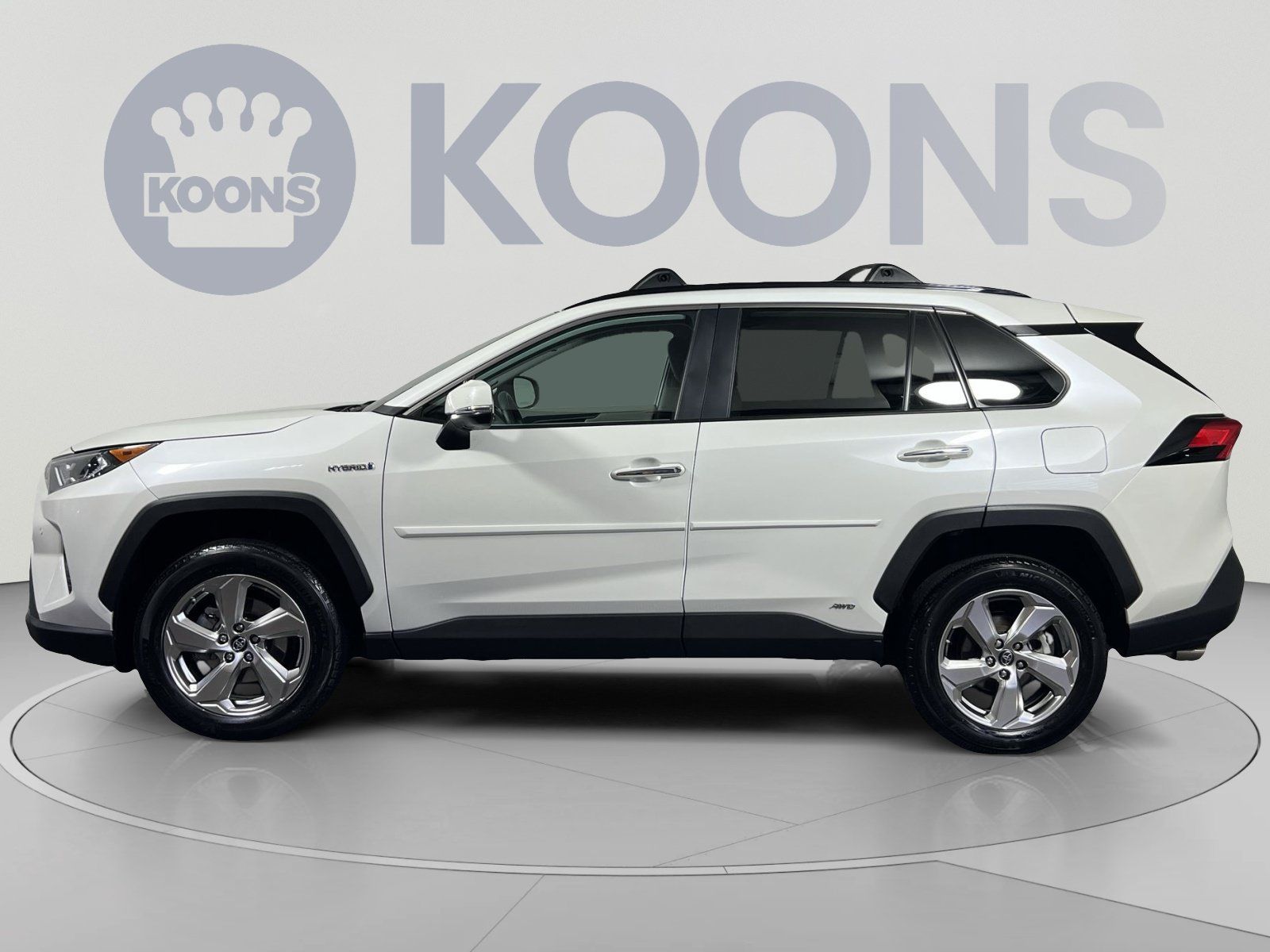 Used 2019 Toyota RAV4 Limited AWD/4WD image 2