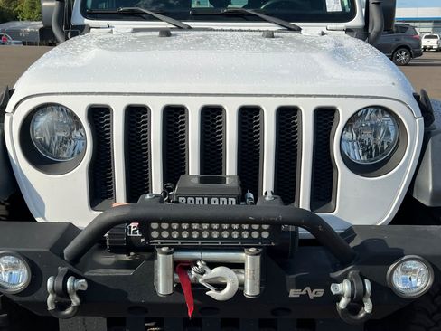 Used 2018 Jeep Wrangler Unlimited Sport AWD/4WD image 12