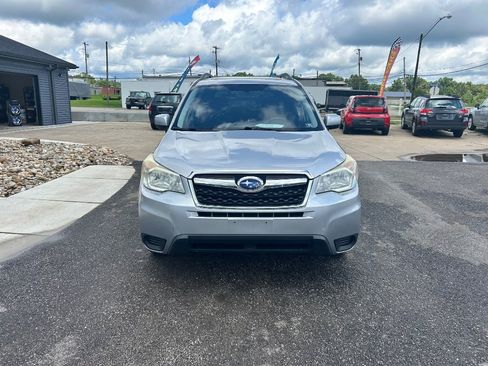 Used 2015 Subaru Forester 2.5i Premium AWD/4WD image 2
