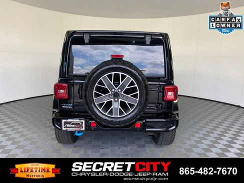 Used 2024 Jeep Wrangler High Altitude AWD/4WD image 6