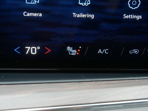 Used 2026 Chevrolet Tahoe LT w/ Comfort Package image 29