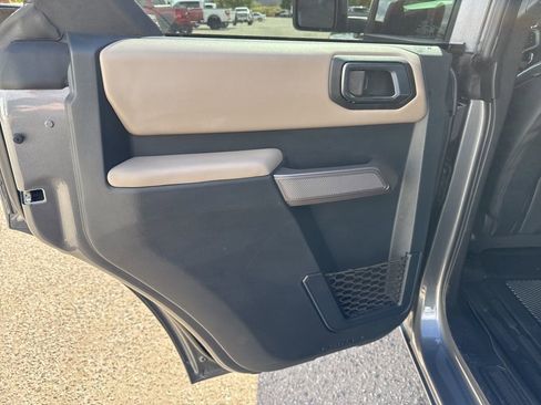 Used 2023 Ford Bronco Wildtrak AWD/4WD image 18