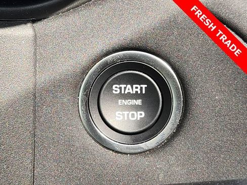 Used 2026 Land Rover Range Rover Velar Dynamic SE AWD/4WD image 19