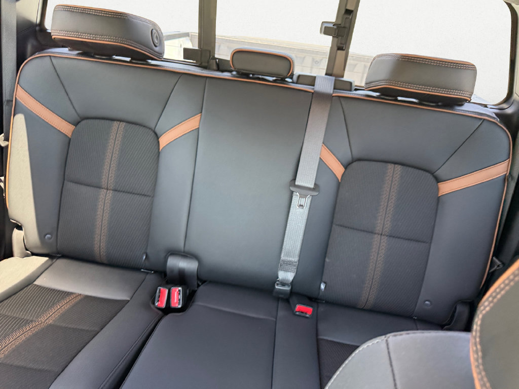 Used 2026 GMC Canyon AT4 AWD/4WD image 13
