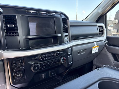 Used 2023 Ford F350 XLT w/ XLT Value Package image 9