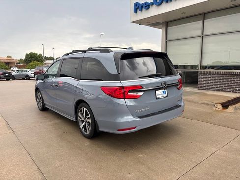 Used 2023 Honda Odyssey Touring image 7