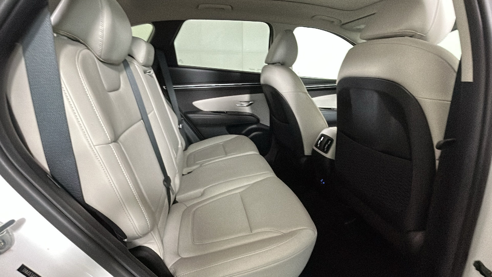 Used 2023 Hyundai Tucson Limited FWD image 34
