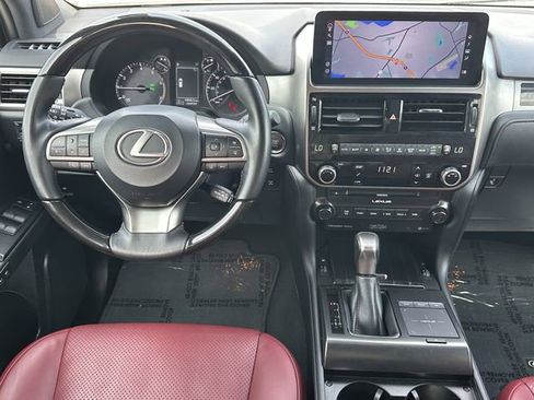 Used 2022 Lexus GX 460 Luxury w/ Sport Design Package AWD/4WD image 10