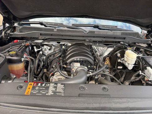 Used 2017 GMC Sierra 1500 SLT w/ All Terrain X Package image 31