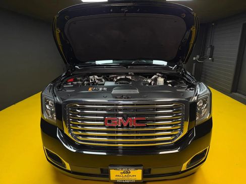 Used 2017 GMC Yukon XL SLT w/ Premium Edition AWD/4WD image 50