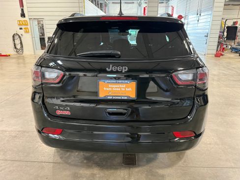 Certified 2024 Jeep Compass Limited w/ High Altitude Package AWD/4WD image 30