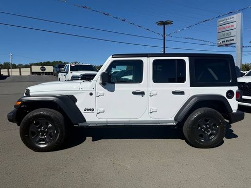 Used 2026 Jeep Wrangler Unlimited Sport AWD/4WD image 8