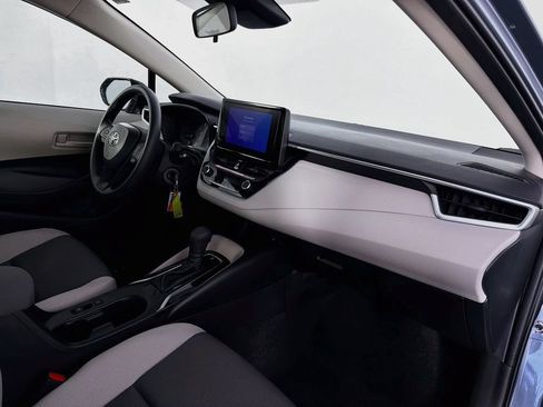 Used 2023 Toyota Corolla LE FWD image 31