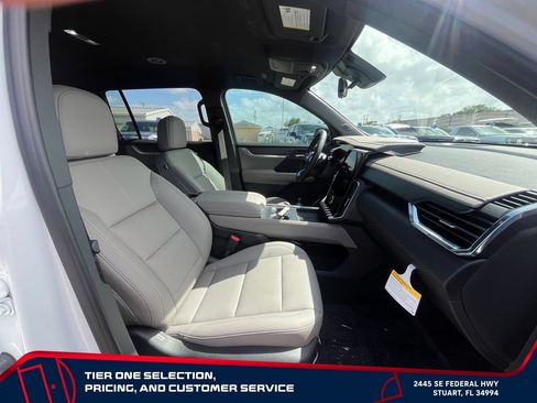 New 2026 GMC Acadia Elevation w/ Black Edition FWD image 21