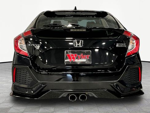 Used 2019 Honda Civic Sport Touring image 5