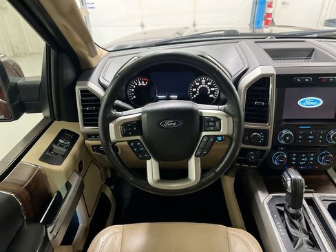 Used 2017 Ford F150 Lariat AWD/4WD image 11