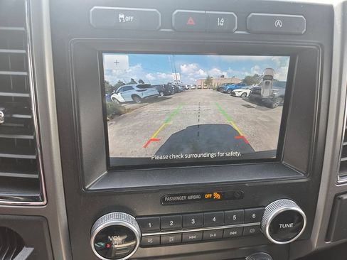 Used 2021 Ford Expedition XLT RWD image 17